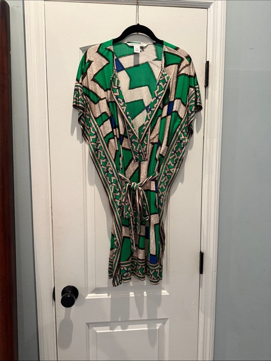 Diane Von Furstenberg Dresses & Skirts - Diane Von Furstenberg sz 4 preowned dress